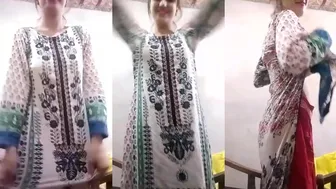 Pakistani Girl Showing Big Boobs Video Call
